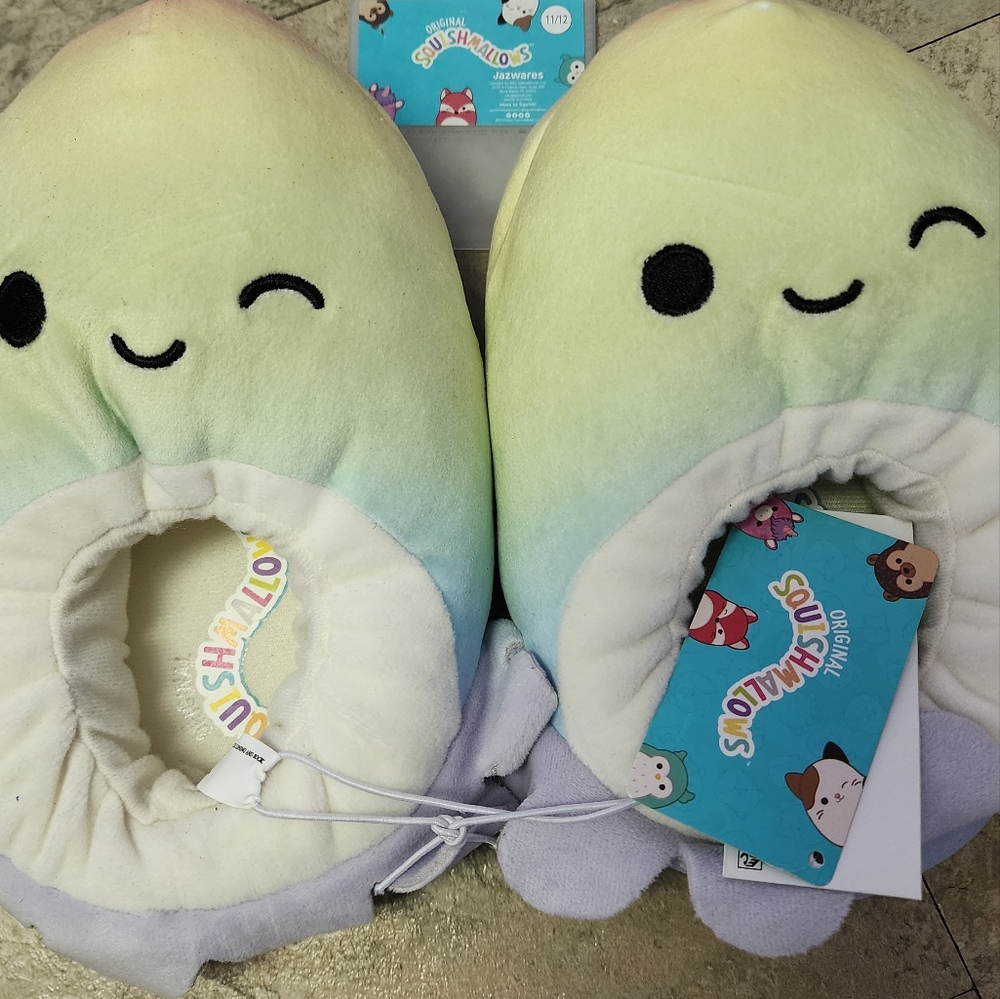 Squishmallows Kids' Elodie the Octopus Plush Slippers size 11/12